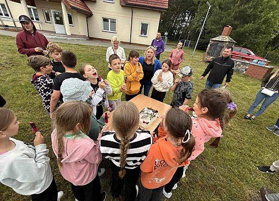 Grafika 76: Klasa IIIB na biwaku w Żarnowskiej